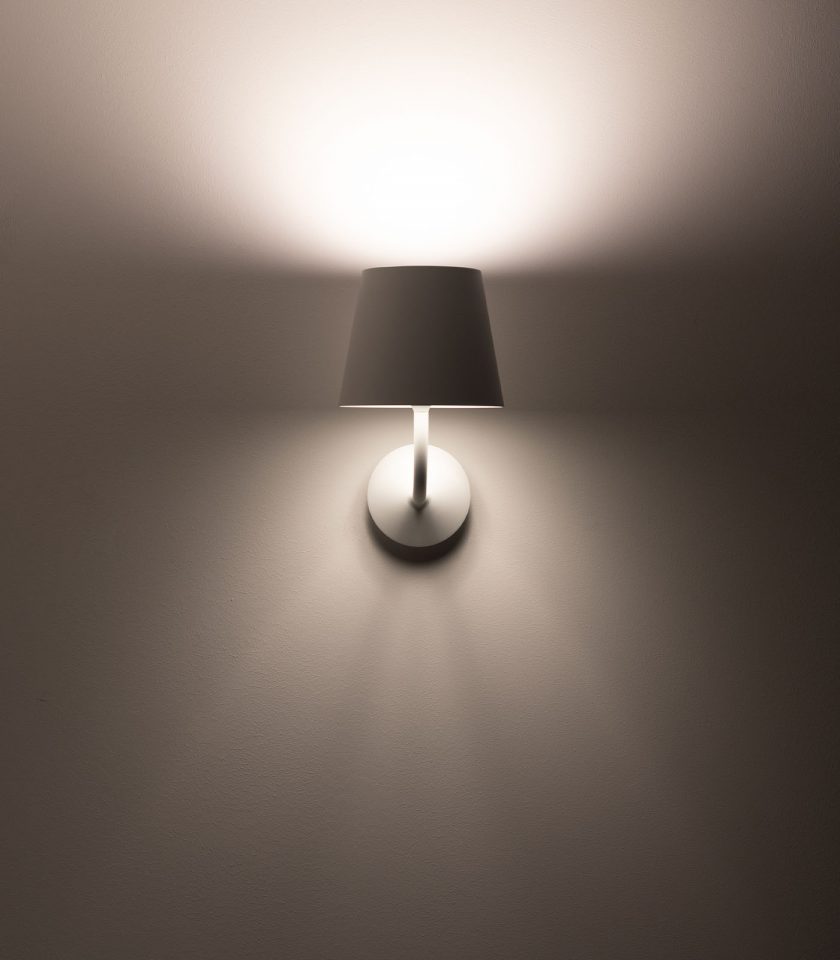 Poldina 230V Wall Light by Ai Lati